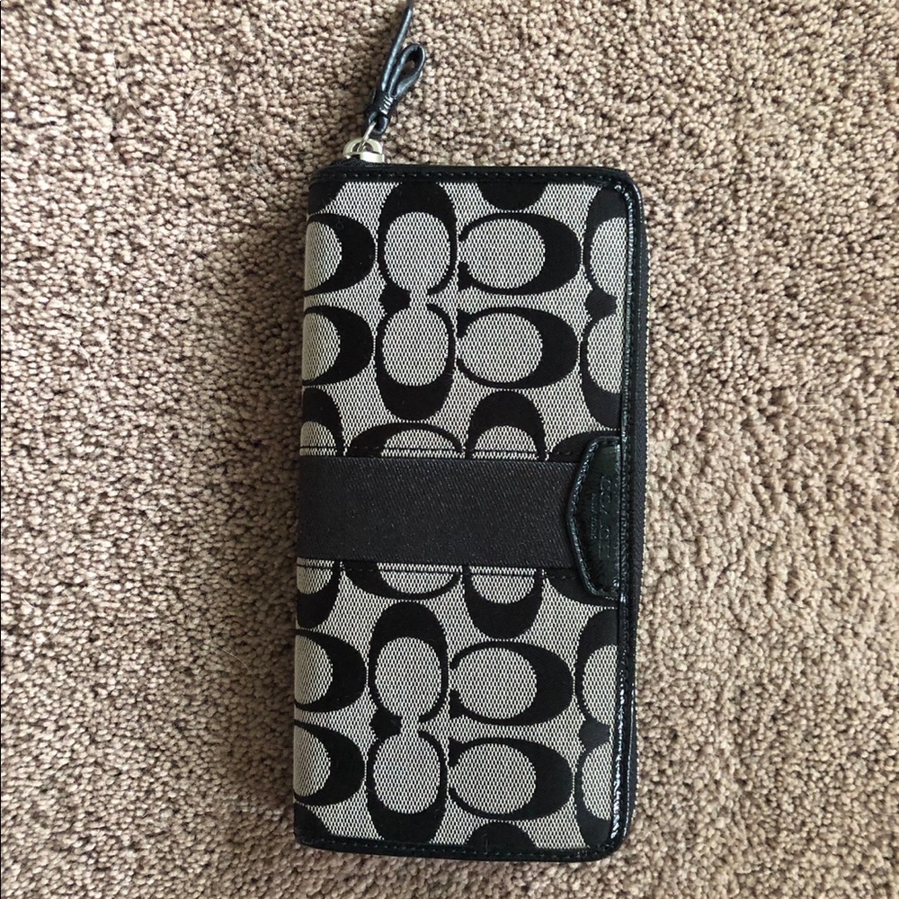Coach wallet